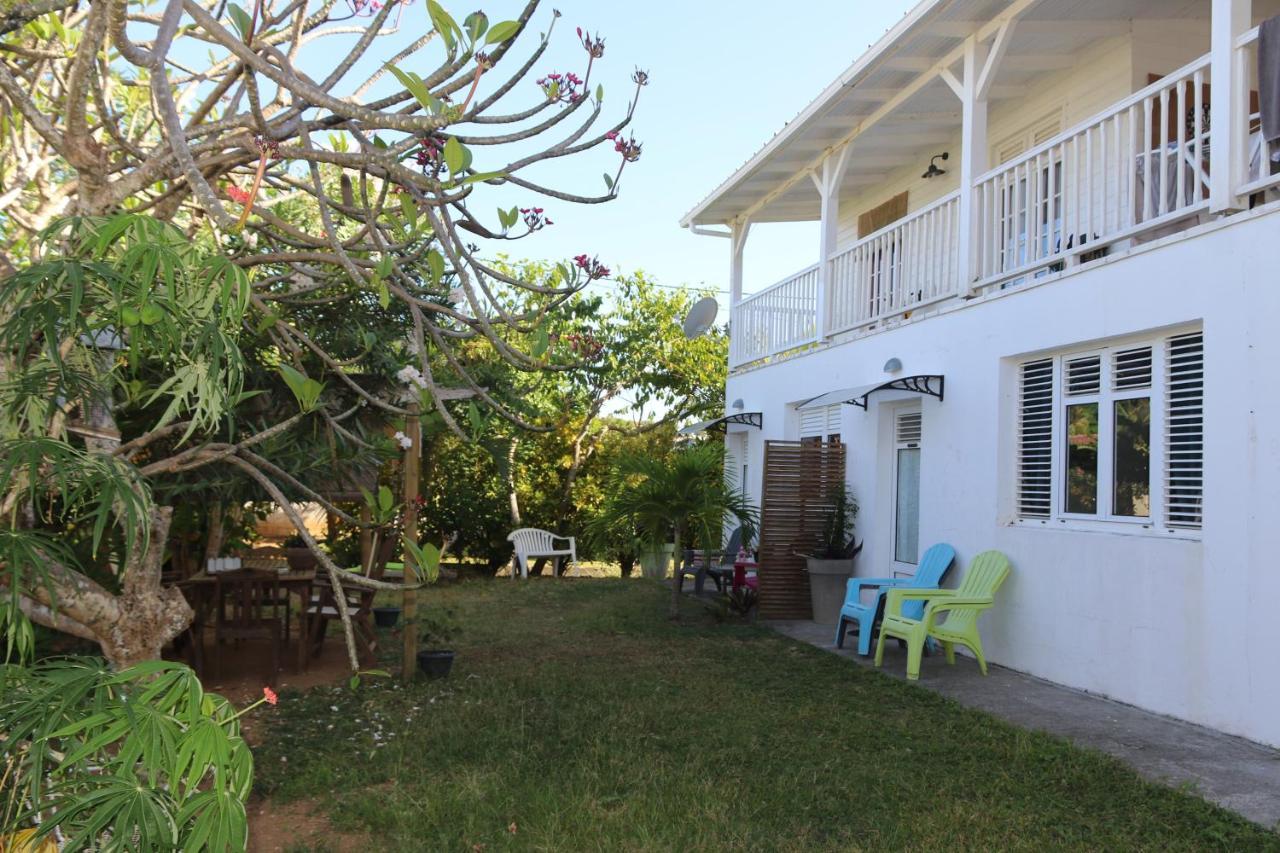 Apartamento Le Colibri Et Le Frangipanier Trinite  Exterior foto