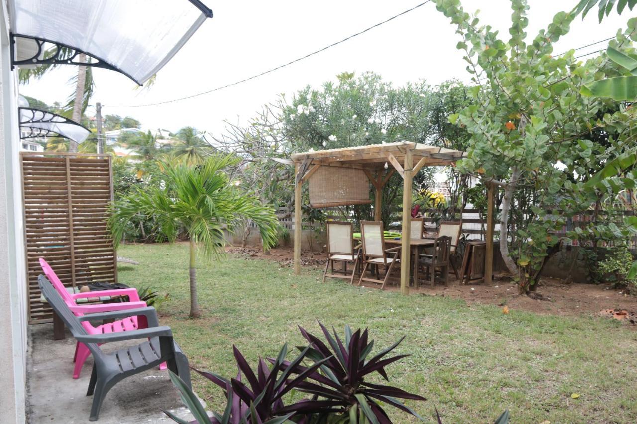 Apartamento Le Colibri Et Le Frangipanier Trinite  Exterior foto