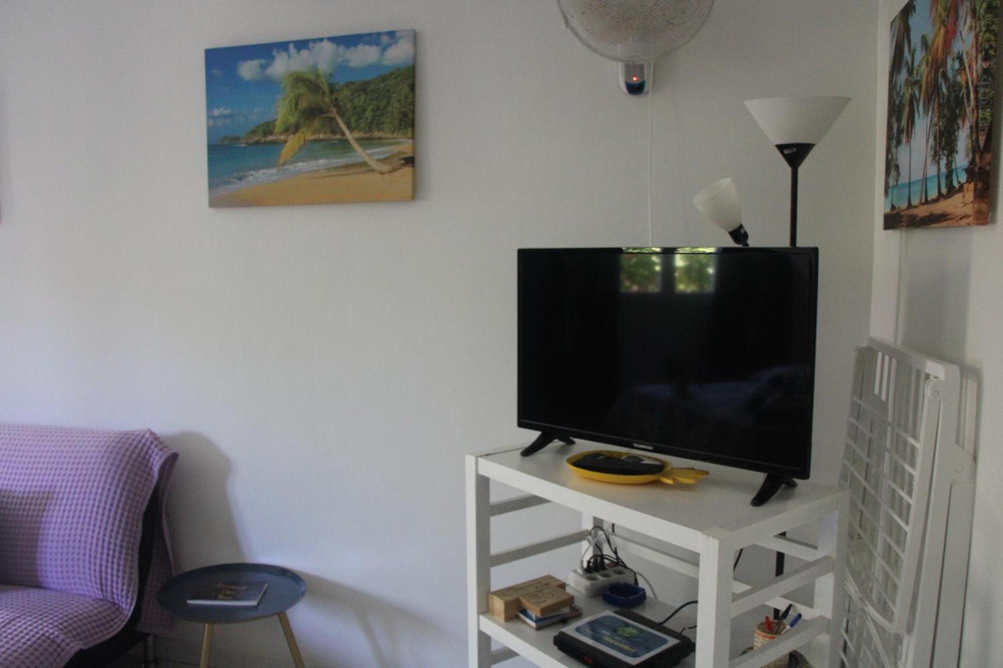 Apartamento Le Colibri Et Le Frangipanier Trinite  Exterior foto